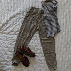 Trendy olive green joggers